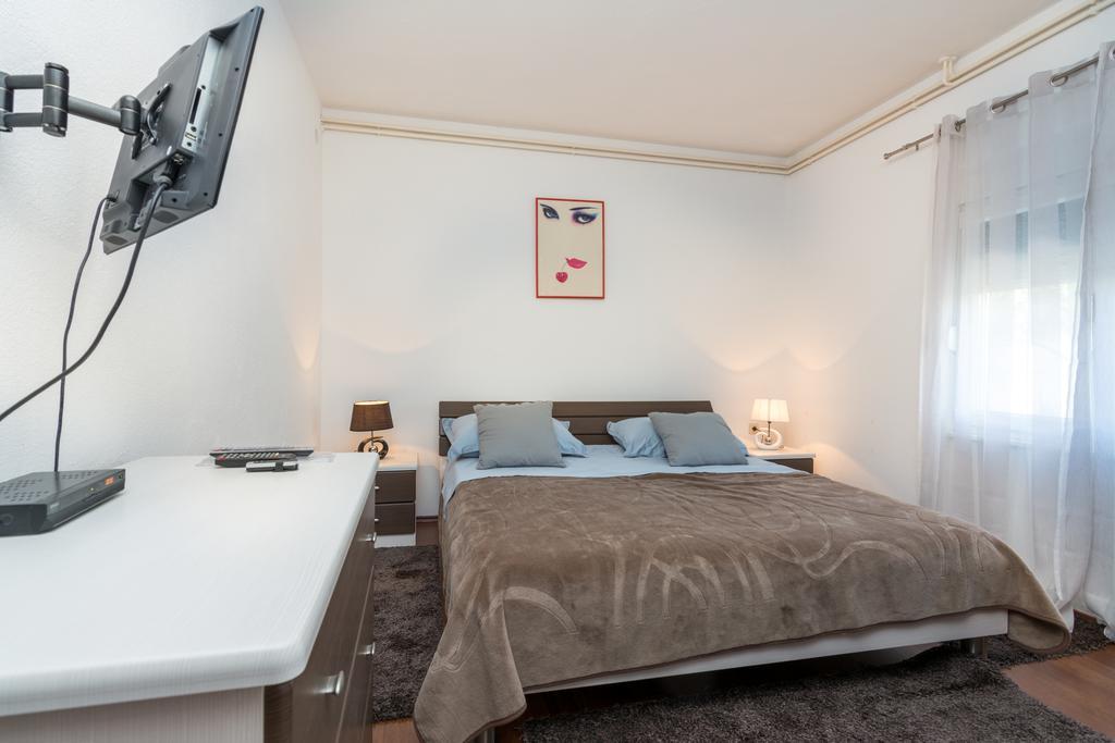 Apartman Verica 트로기르 외부 사진